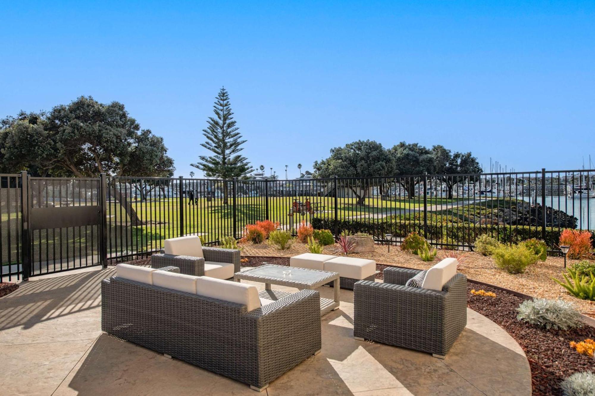 Hampton Inn Channel Islands Harbor Oxnard Ngoại thất bức ảnh